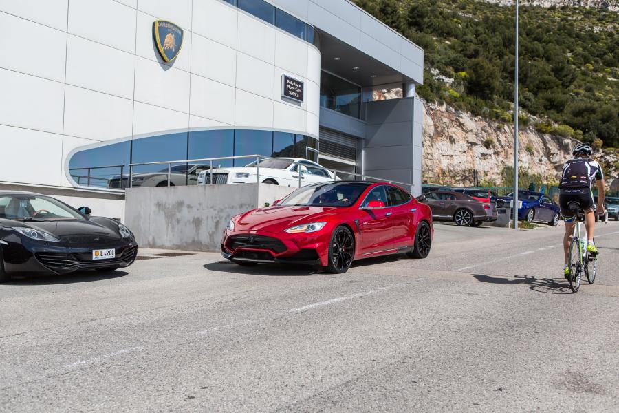  Tesla Model S P85D Elizabeta by Larte Design 2015 года  (фото 45 из 72)